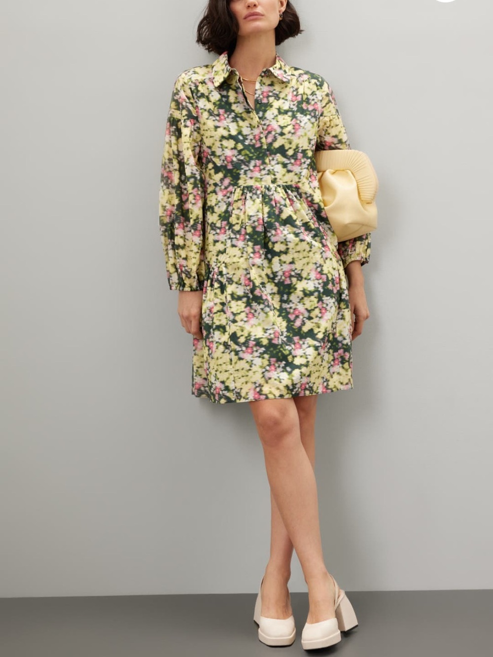 Button-Front Tiered Floral Casual Dress in Green and Pink